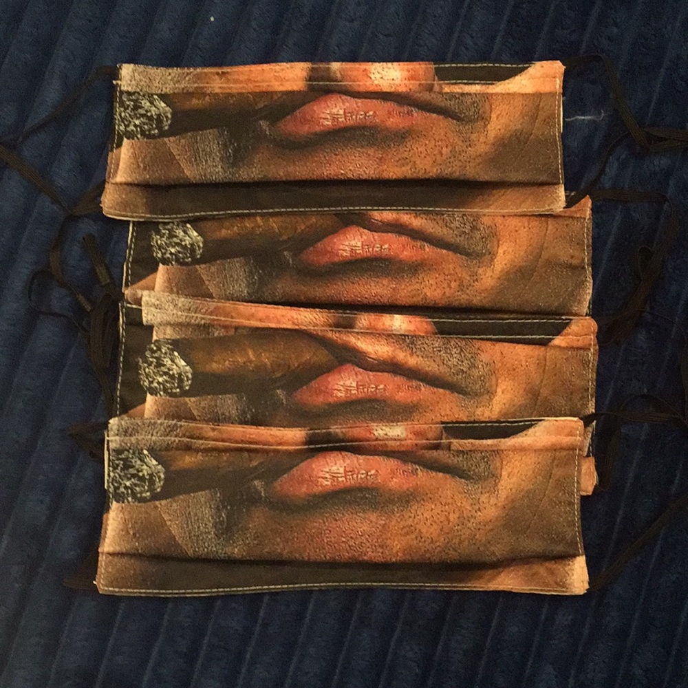 Four Cigar Lips Mask